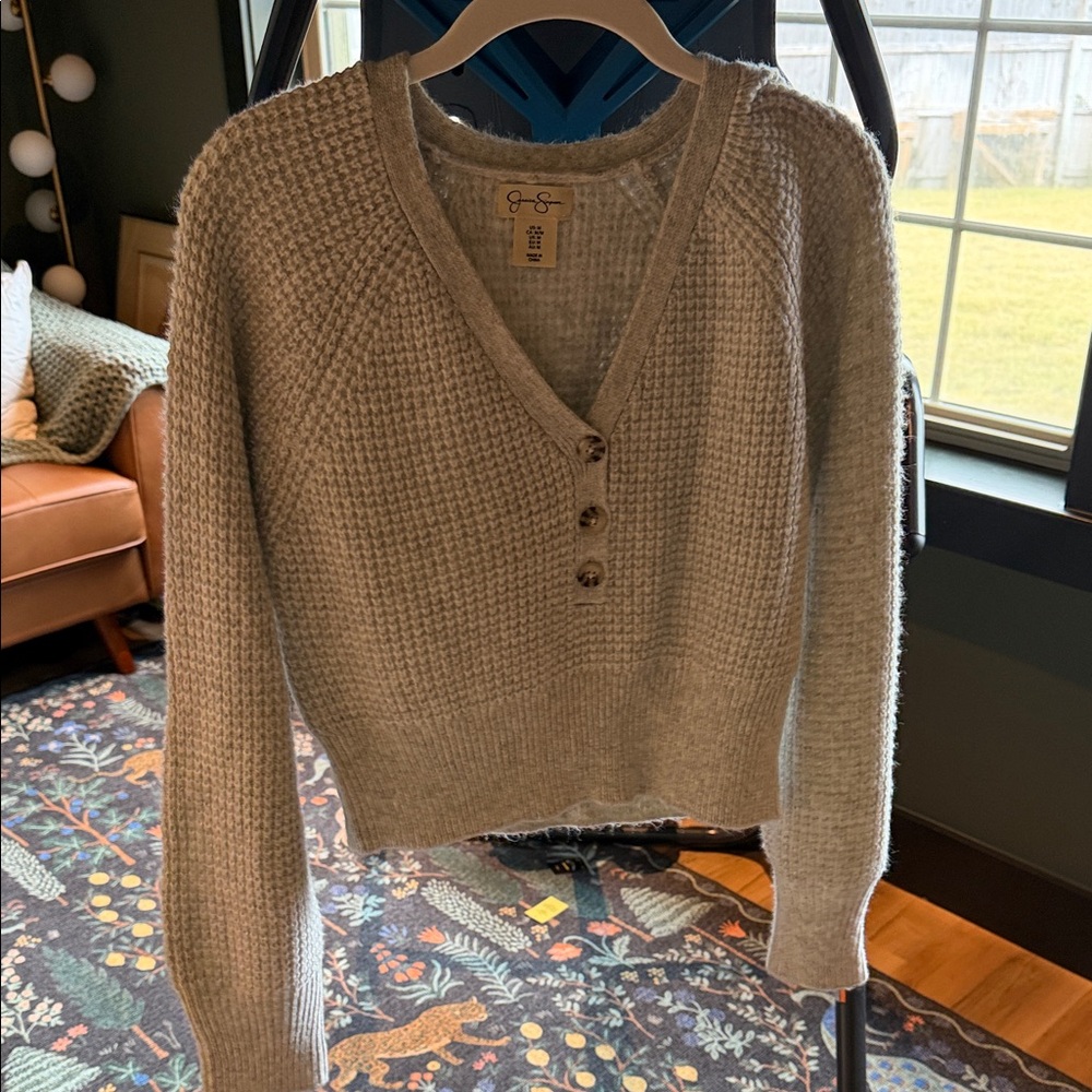 Jessica Simpson Heather Gray V-Neck Sweater